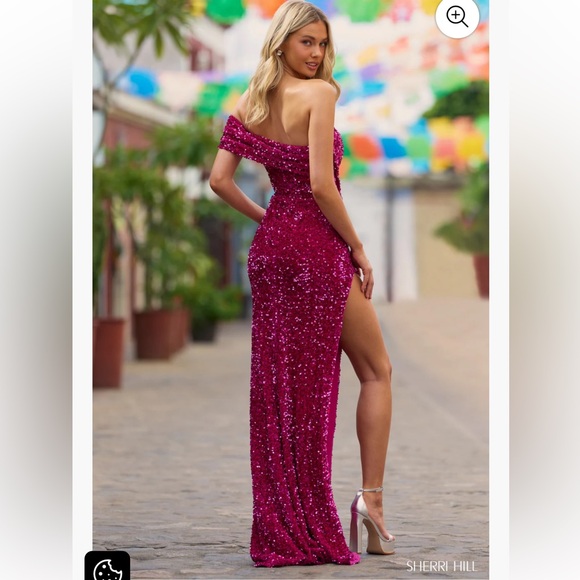 NWT Sherri Hill Fuchsia Sequins Gown Size 0 One Shoulder High Slit - Picture 3 of 15